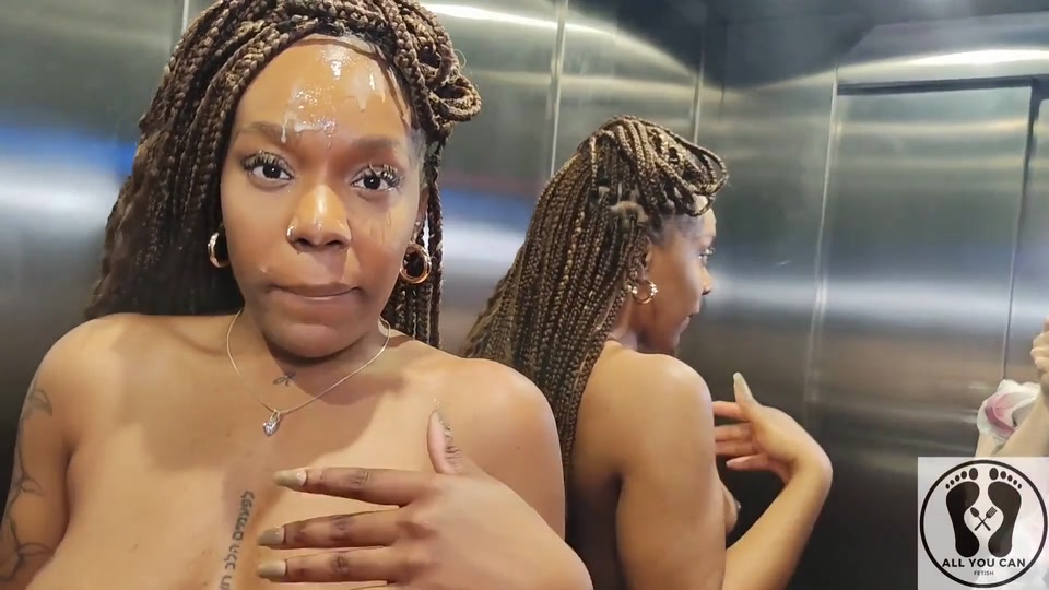 Walking Around the Nighborhood with Facial Cum Walker Nudity screenshot 6