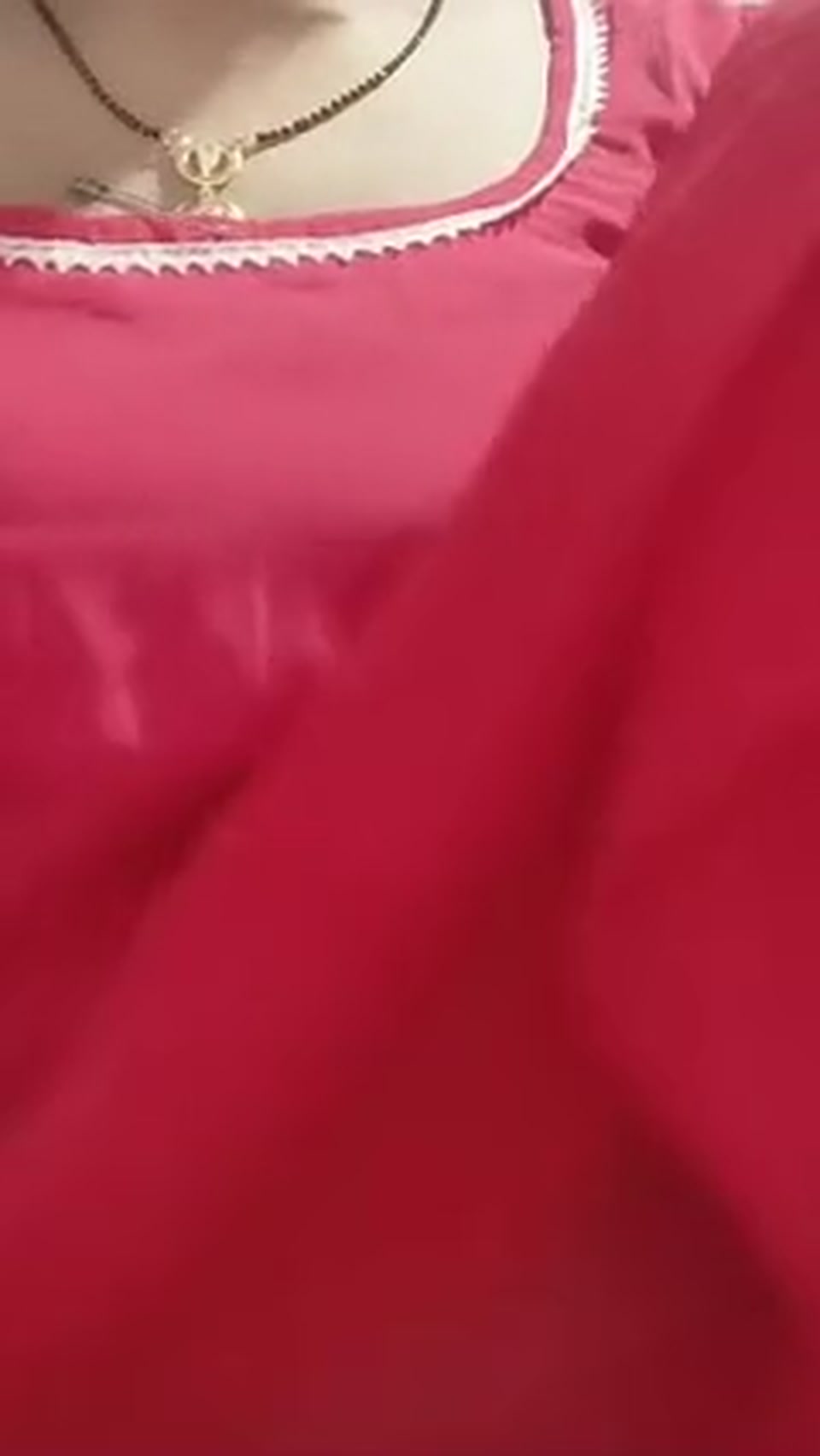 Hot Indian bhabhi showing boobs pussy screenshot 4
