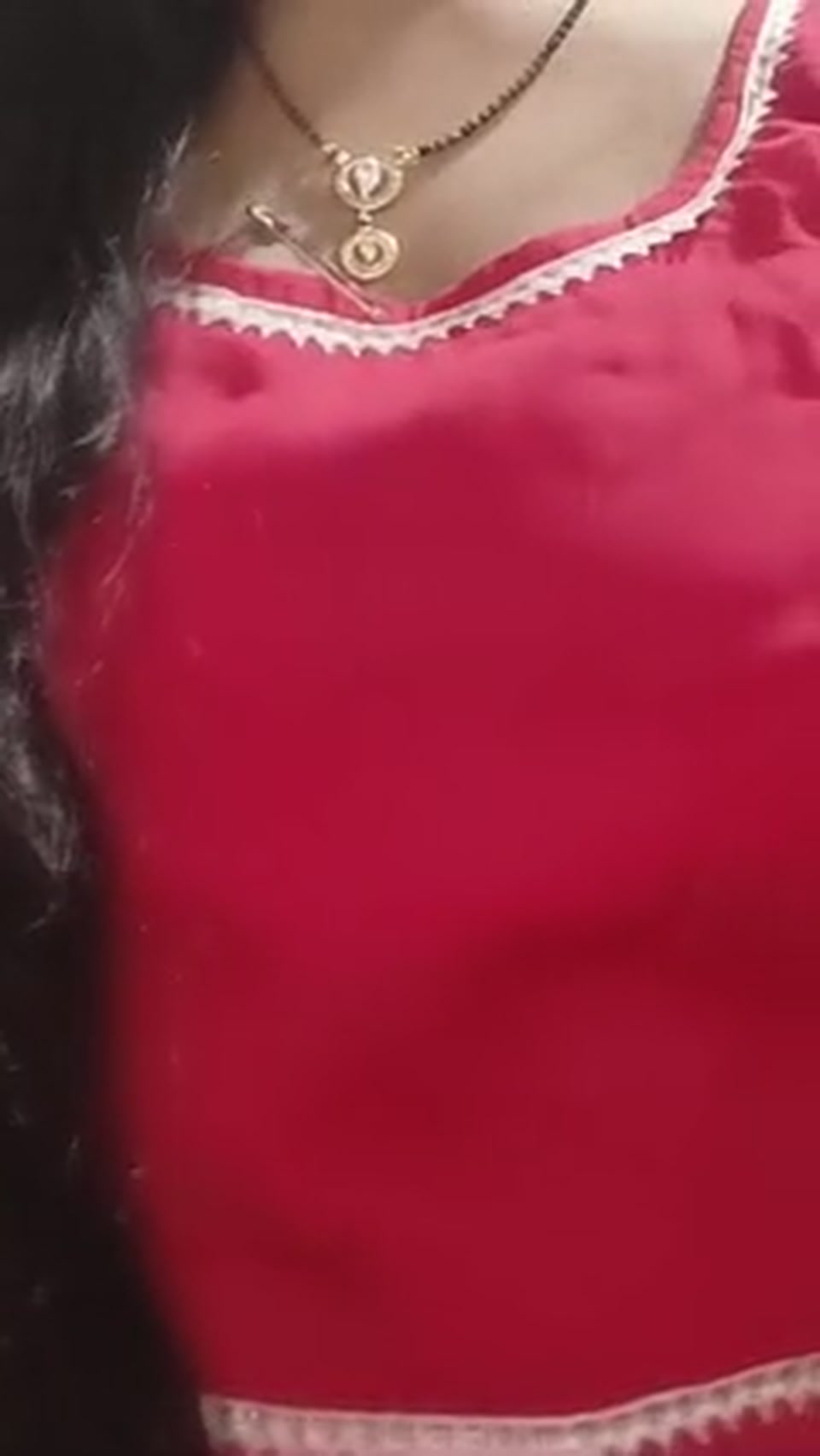 Hot Indian bhabhi showing boobs pussy screenshot 5