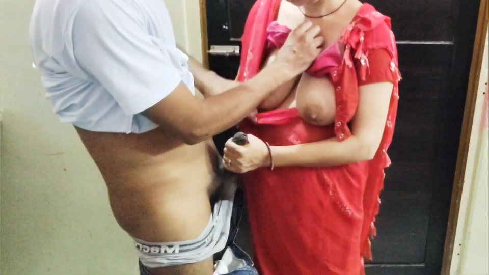 Sunday All Night Indian Desi Bhabhi Fully Pussy Fuck In Desi Style Doggy With Dirty Talk In Hindi. screenshot 1
