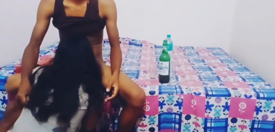 Hot Devar Slips His Dick In His Bhabi Tight Pussy after home party. screenshot 2