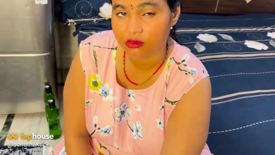 Desi Stepmom Hardcore Chudai by Stepson - Full Video screenshot 2