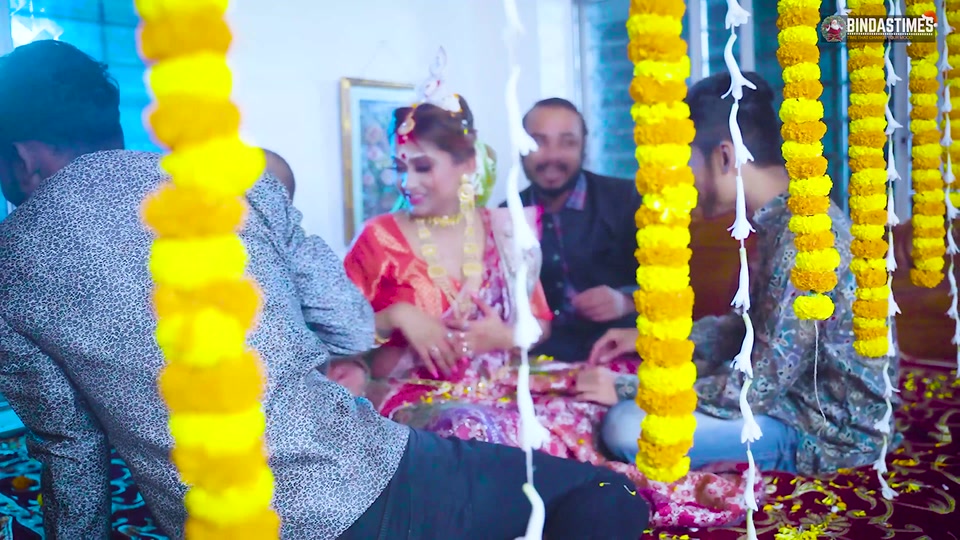 Gangbang Suhagarat - Besi Indian Wife Very 1st Suhagarat with Four Husband ( Full Movie )