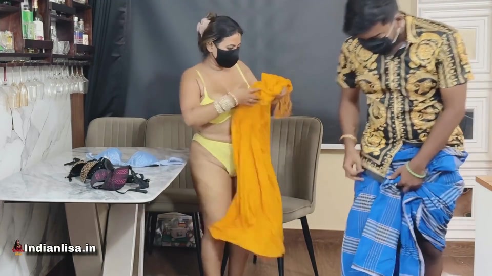 Step Stepson Saw Stepmom Seducing Bra Seller screenshot 2