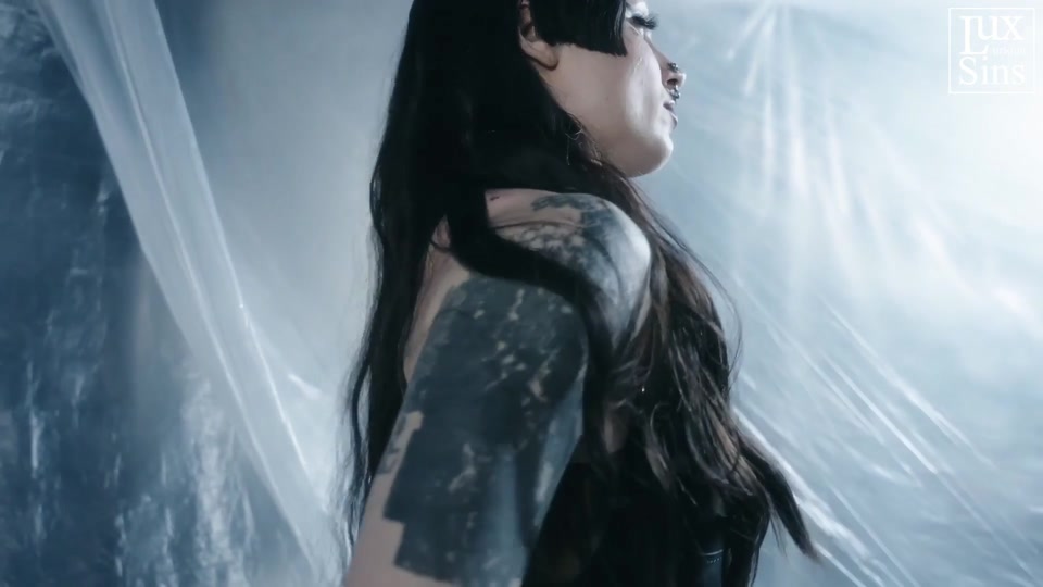 Submit to Mistress Maya Poison and Domina Moir Div screenshot 2