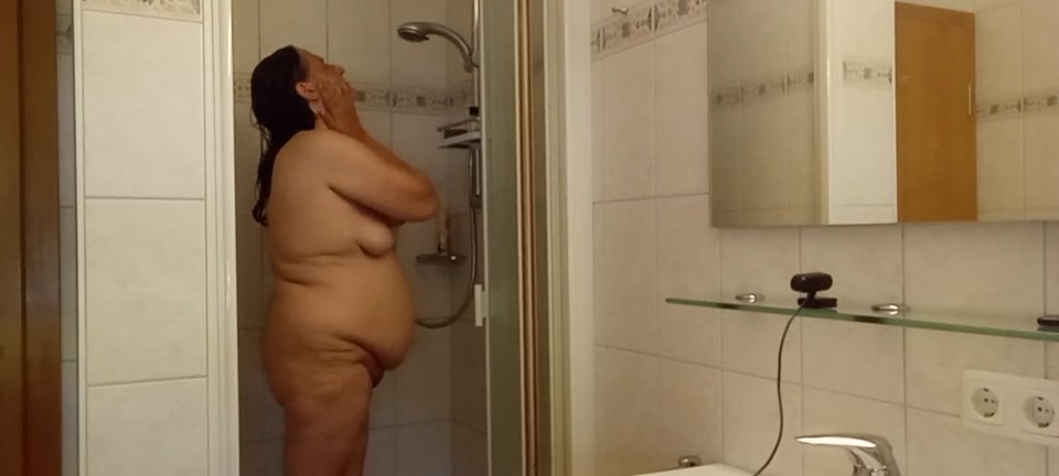 53 and Wet  Real Milf Shower, No Filter screenshot 2