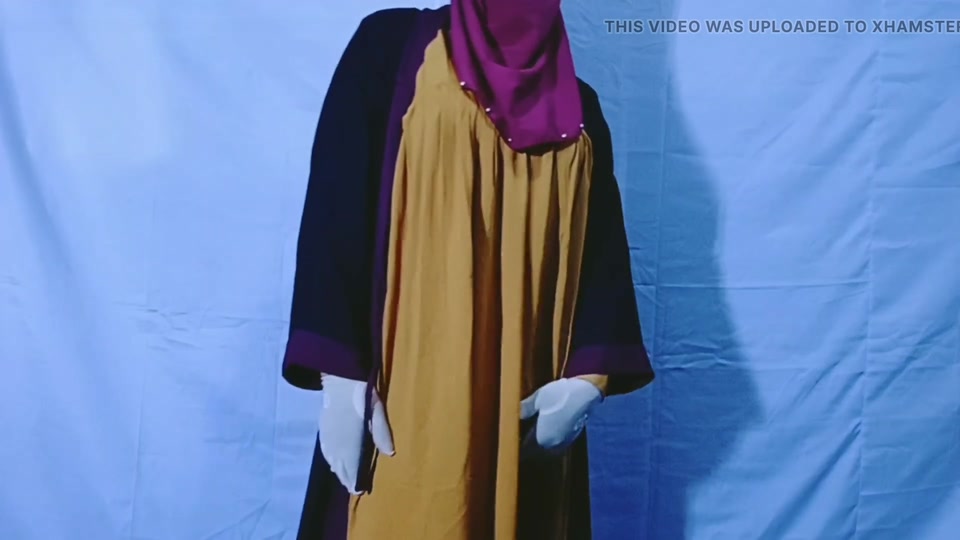 I had a sexual encounter before marriage featuring a beautiful Bengali woman wearing a hijab. screenshot 4