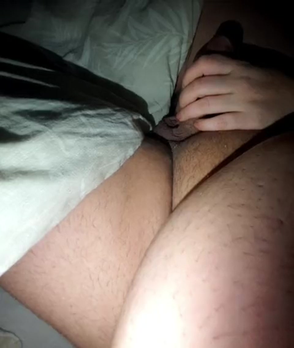 Step mom hand accidentally slip into step mom dick and handjob his big erection screenshot 4