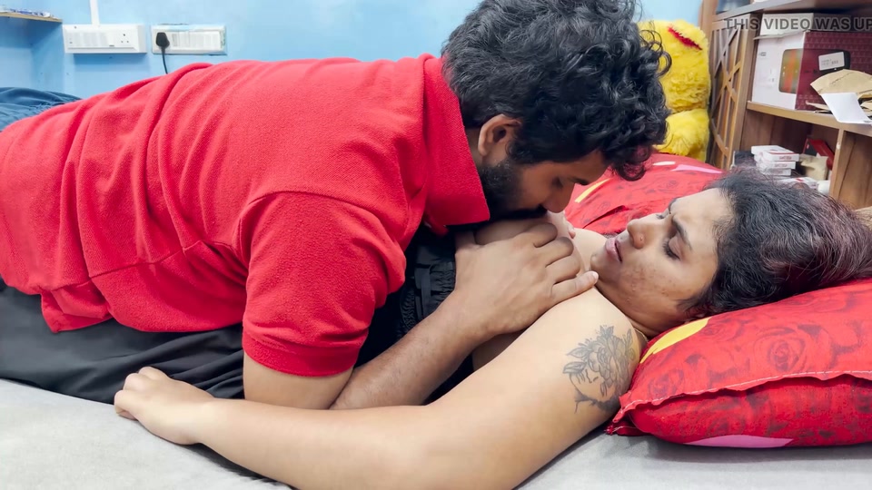 Malayali Girl Non Stop Boobs Suck by Mallu Boy screenshot 4