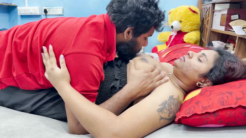 Malayali Girl Non Stop Boobs Suck by Mallu Boy screenshot 5