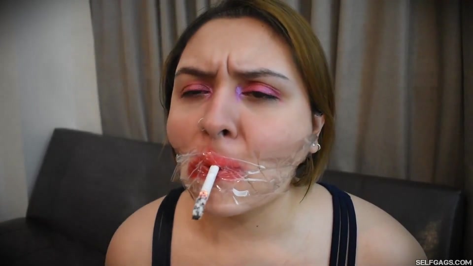 Penelope's Gagged Smoking Challenge screenshot 6