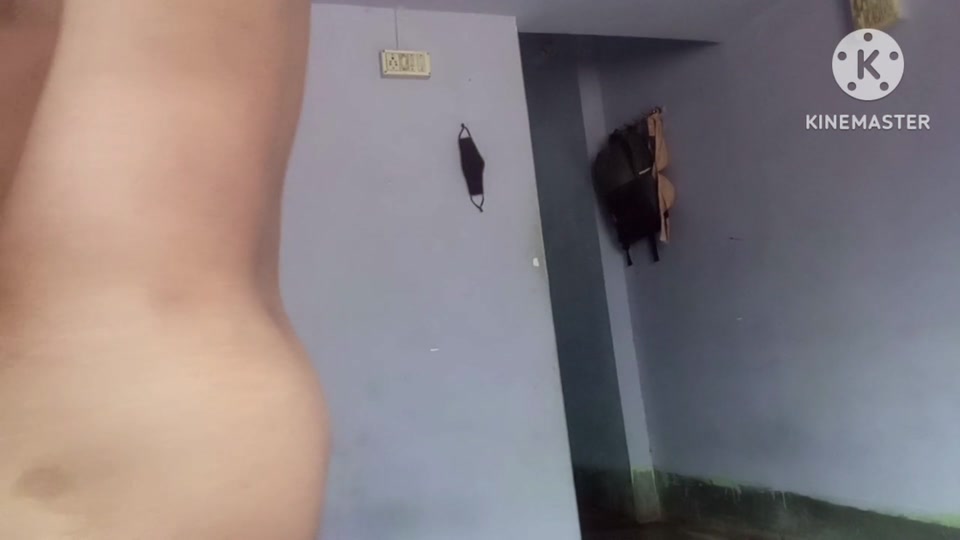 Desi Bhabhi in Red Saree oggy tyle Hard ucking & Blojob - Homemade Indian S screenshot 4