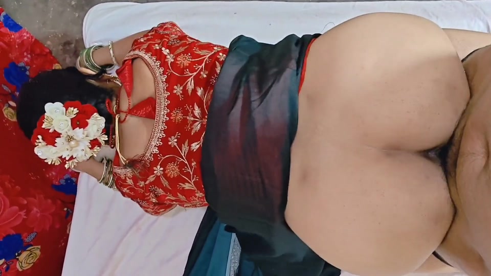 Dulhan wale getup me sauteli baben ne chudai raat ko clear hindi talk screenshot 5