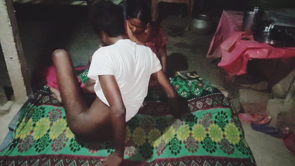 Bhabhi ki mangalsutra land per dalkar chudai ki