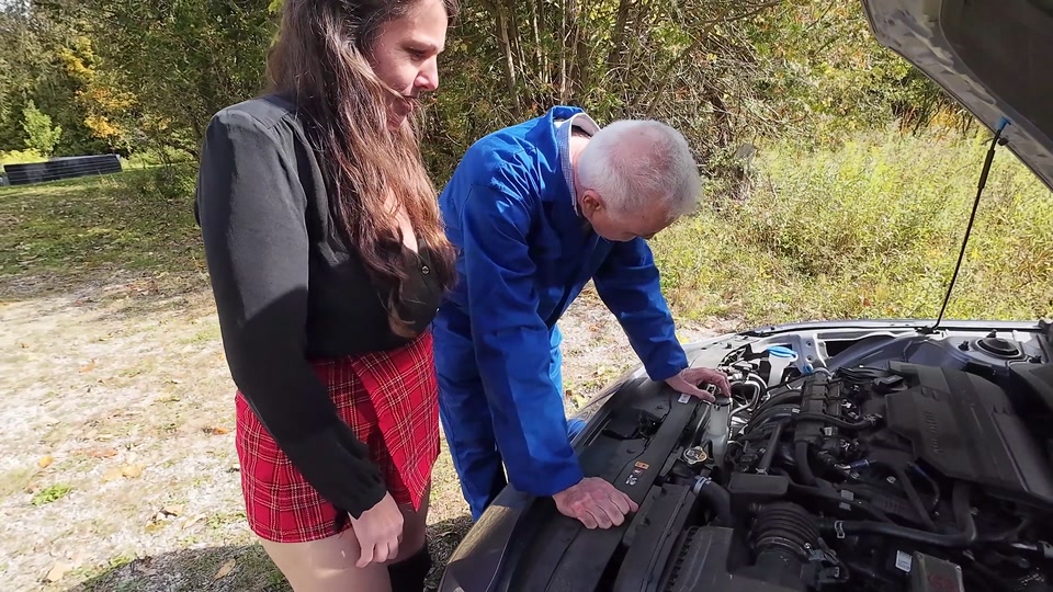Old Mechanic Licks Young Wet Pussy and Tight Asshole screenshot 3
