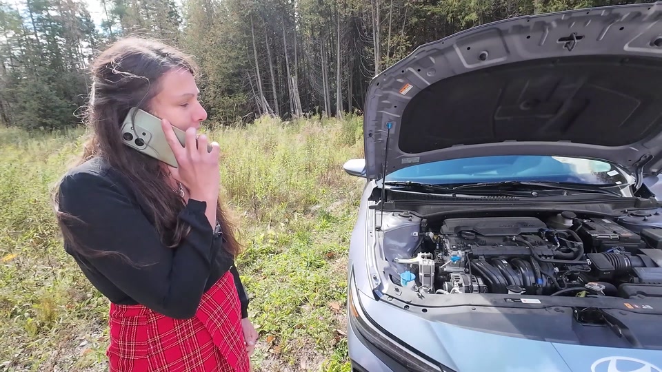 Old Mechanic Licks Young Wet Pussy and Tight Asshole screenshot 4