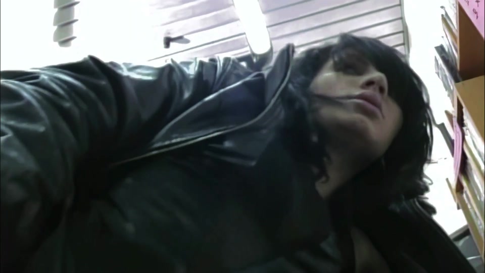 He Fucks the Saleswoman in the Sex Shop While Buying a Porn Dvd screenshot 1