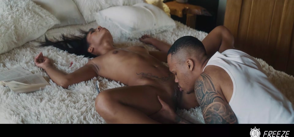 Latina Time Freeze Ebony - Casca Zahara & Brandon Cruz screenshot 2