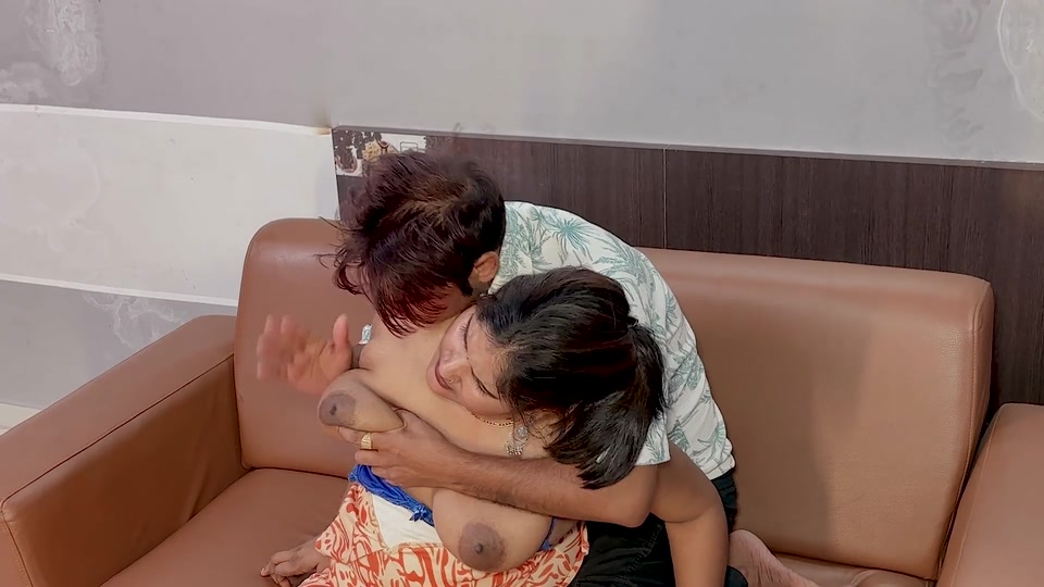 Makes your half-sister have sex with her husband screenshot 6