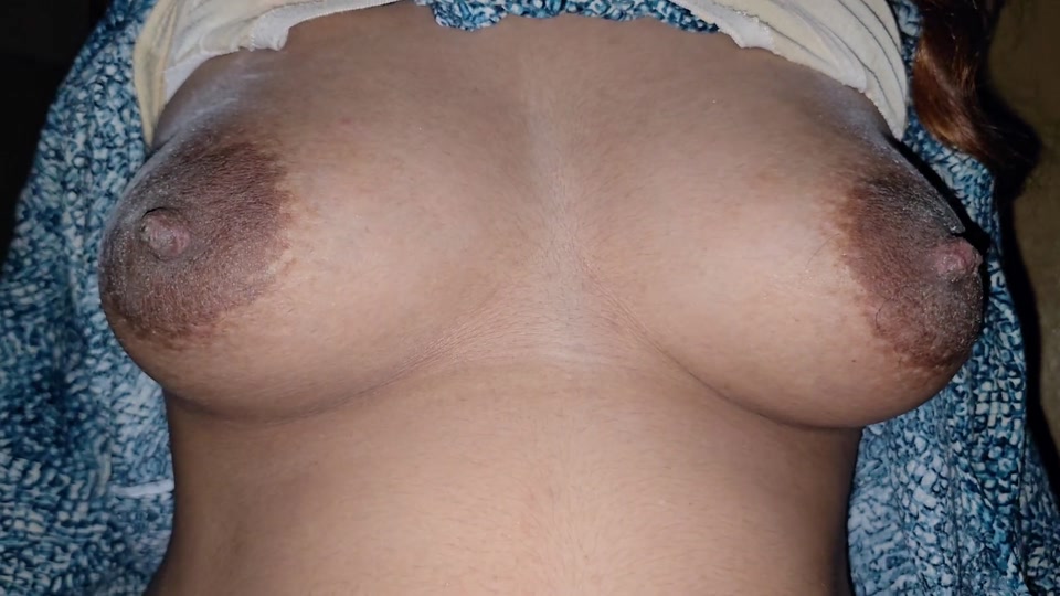 Desi Indian bhabi big boobs 9 months pregnant big ass screenshot 5