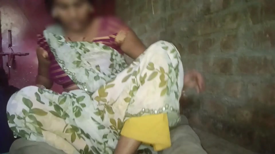 Hot bhabhi land se pani nikali hath se handjob hindi audio screenshot 3