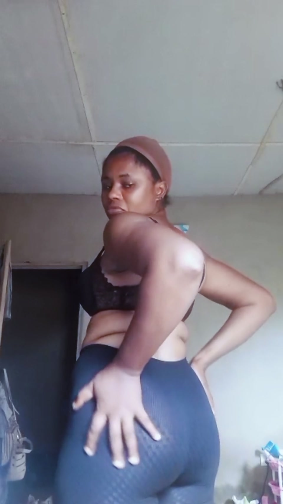 Nigerian village girl getting squirt on the live video screenshot 4