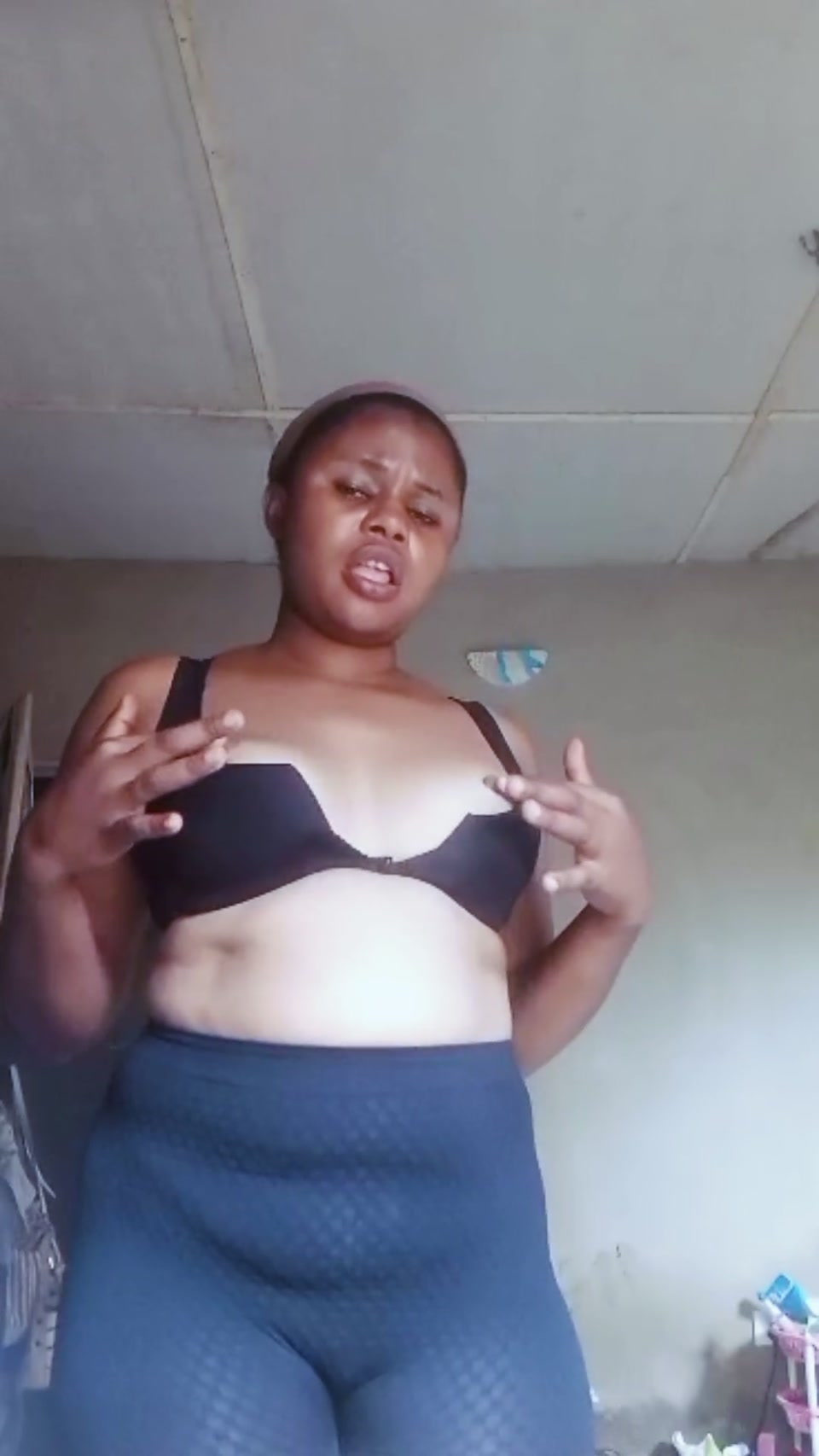 Nigerian village girl getting squirt on the live video screenshot 5