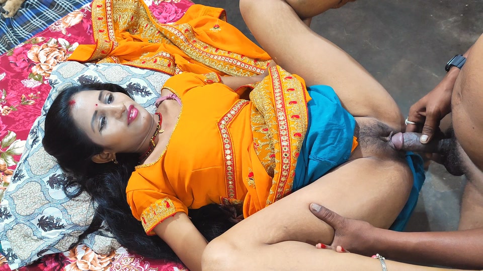 Naukar ne jawan malkin ko patak ke chod diya sex video hindi audio screenshot 5