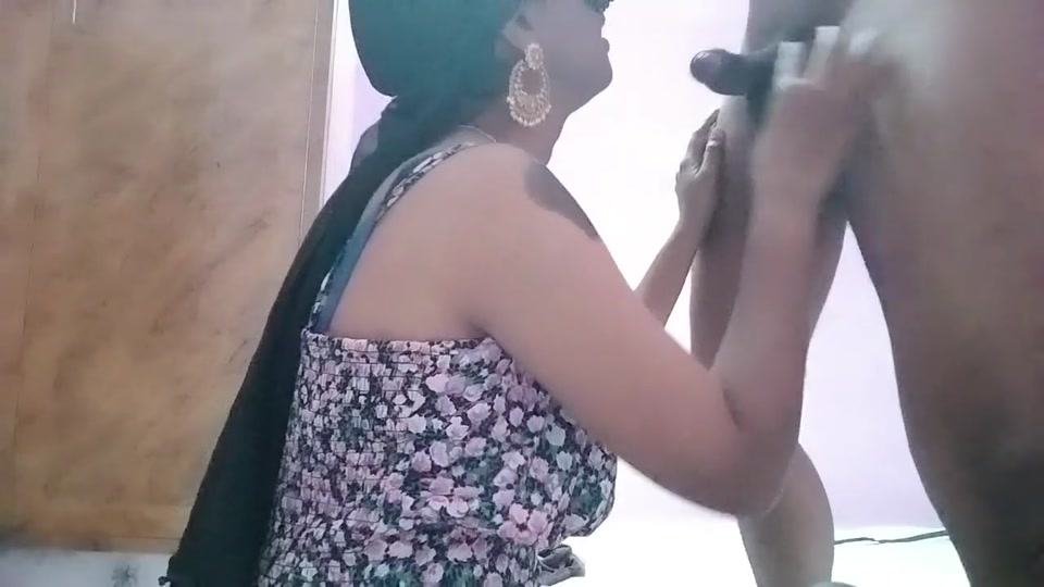 sloby blow job with cum in mouth screenshot 4