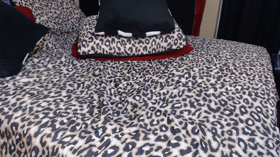 MILF Gaping Pussy Spreading Bedtime