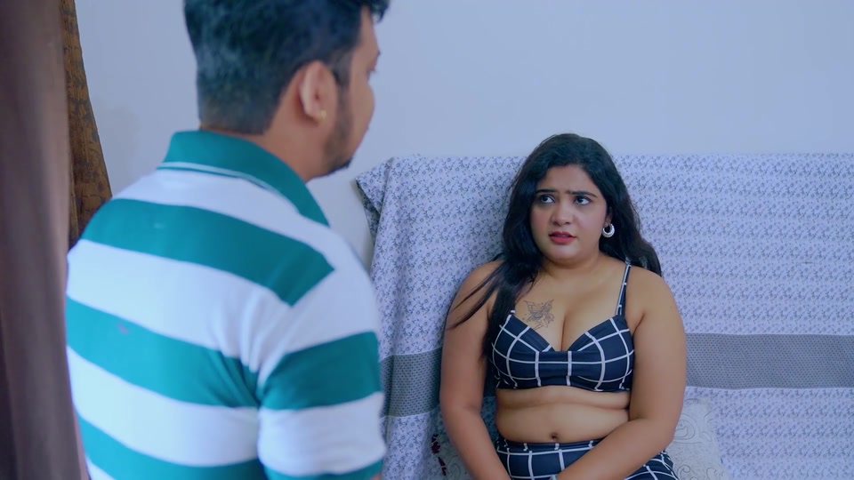 Desi hot Bhabhi fucked hard by AC technician while he came for repairing screenshot 5