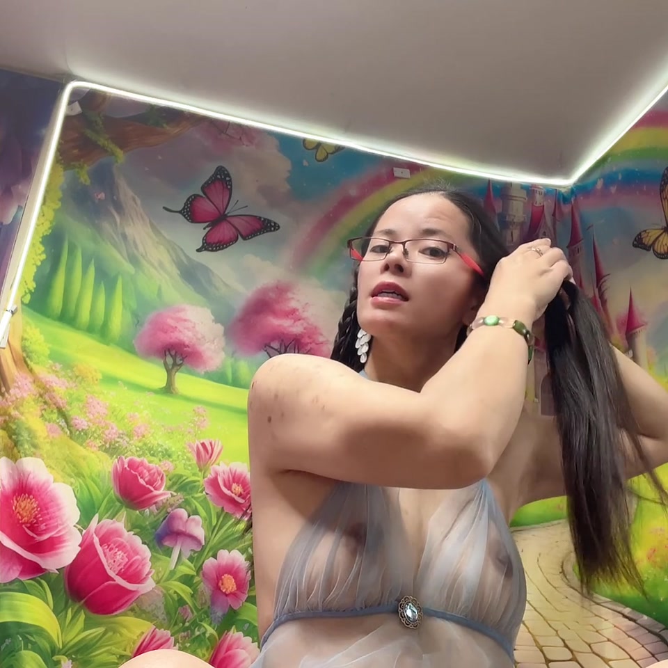 play clit by cucumber horny time screenshot 4