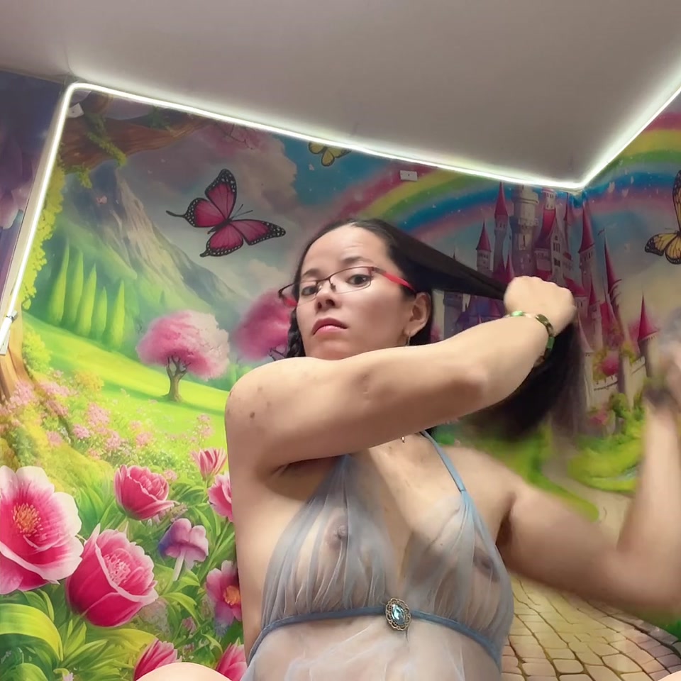 play clit by cucumber horny time screenshot 6