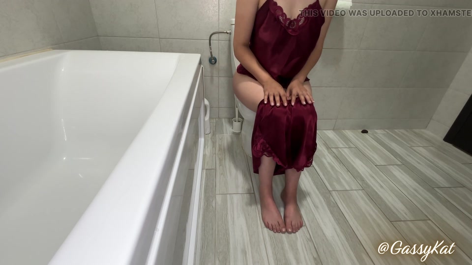 The Daily Toilet Episode 19 screenshot 5