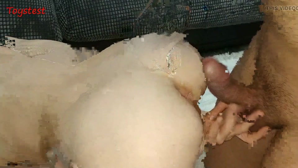 She Prefers Wrong Hole in Doggystyle screenshot 3
