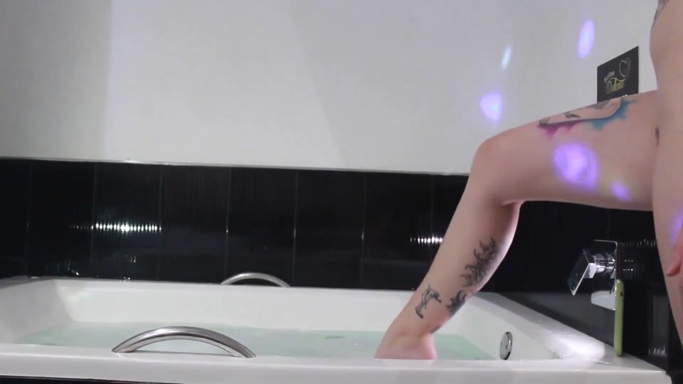 The Jacuzzi Makes Me Hot